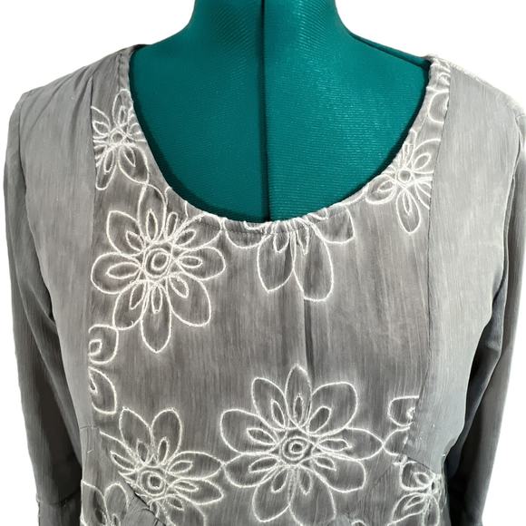 CalStyle Embroidered Peasant Top Mini Dress Tunic Top 3/4 Bell Sleeves Size L - Picture 3 of 16